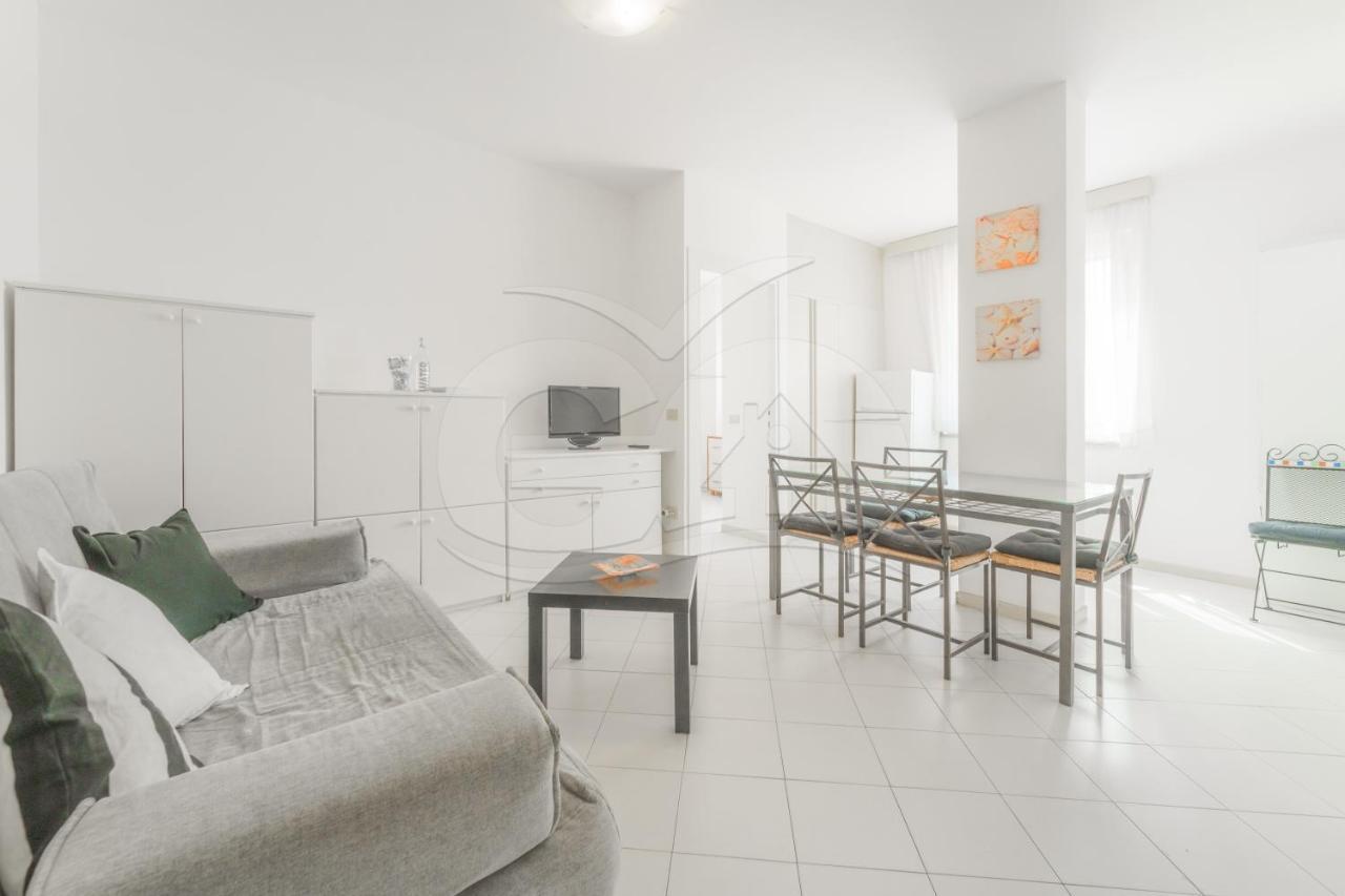 Apartament La Fontana Sul Lungomare Di Campo Marina di Campo Zewnętrze zdjęcie